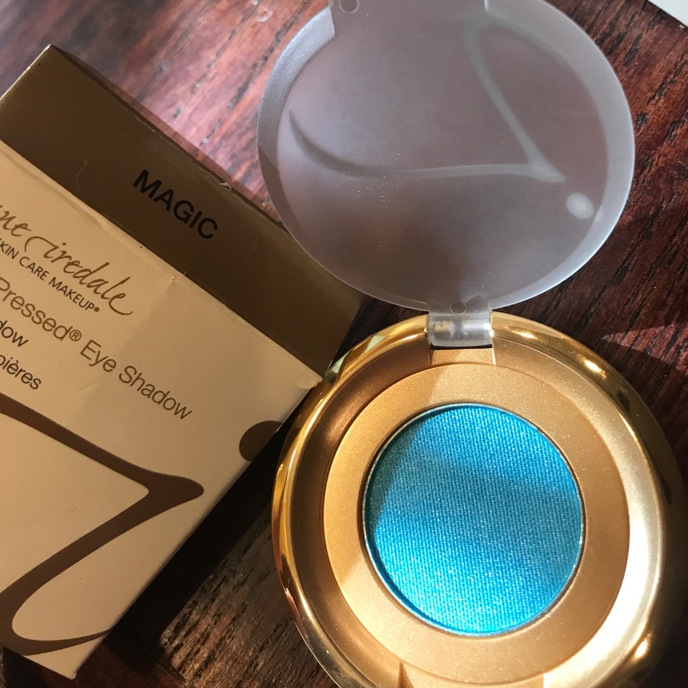 Makeup - Eyeshadow - Picture 4 of 4